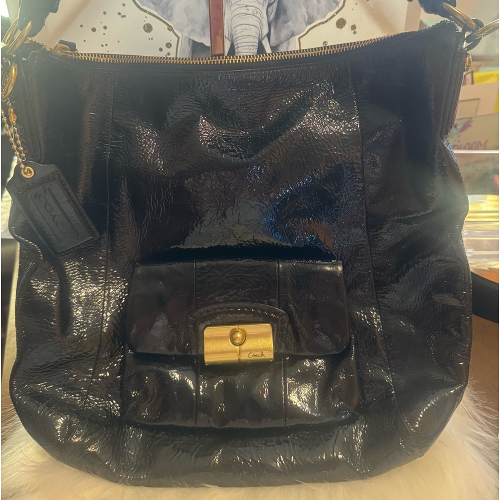 EUC Coach black patent leather shoulder bag